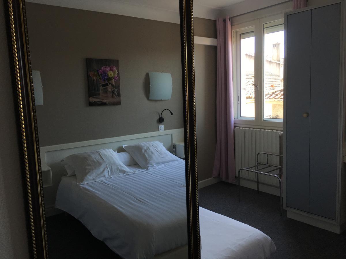 Le Relais De Gascogne Hotel Auch Bagian luar foto
